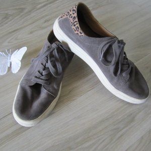 Lucky Brand LOUCIA -Sz10M / Brown Suede Sneakers